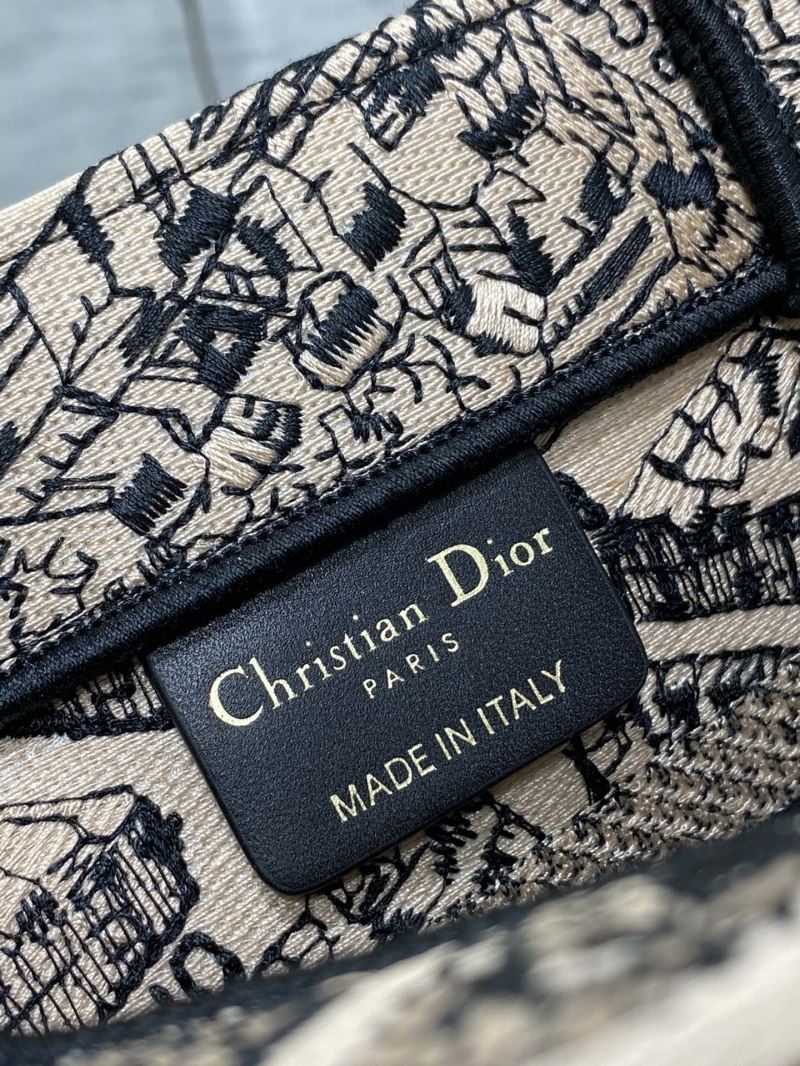 Christian Dior Shopping Bags